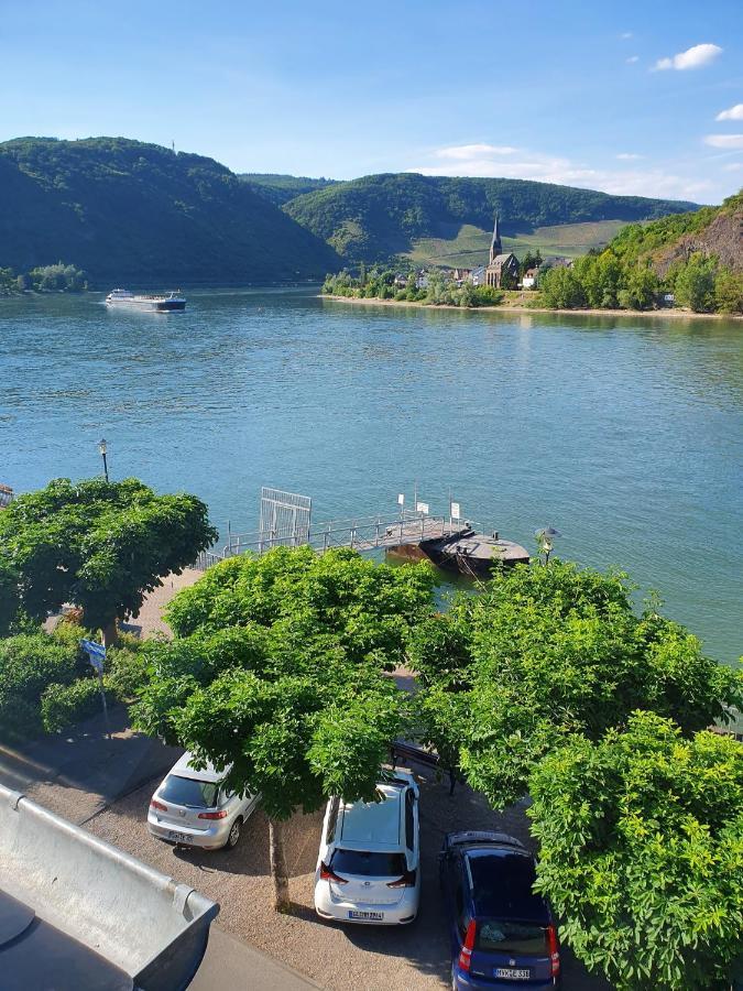 Grosse Wohnung Mit Rheinblick Бопард Екстериор снимка