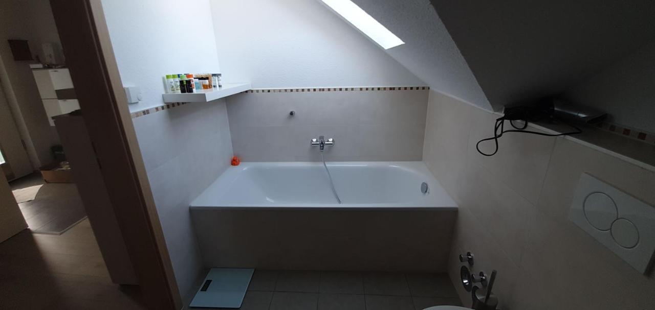 Grosse Wohnung Mit Rheinblick Бопард Екстериор снимка