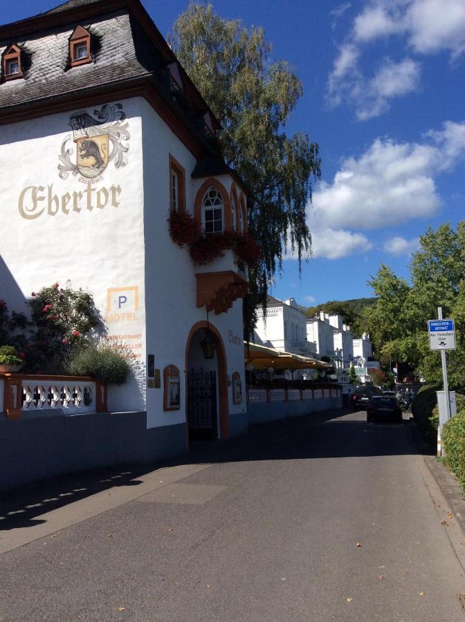 Grosse Wohnung Mit Rheinblick Бопард Екстериор снимка